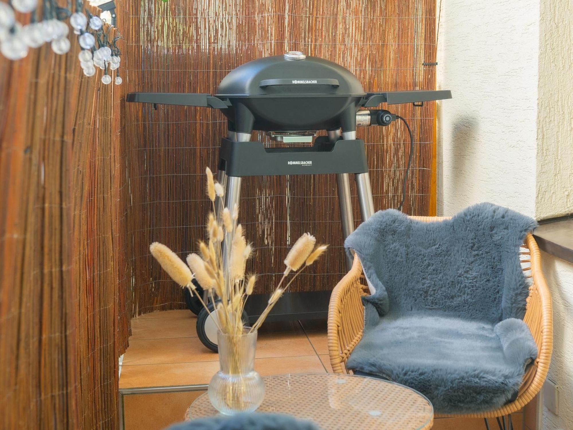 Einzigartiges Scandi Apartment - Innenstadt Mit Parkplatz, Balkon & Wlan - Perfekt Fuer Radfahrer 里德林根 外观 照片